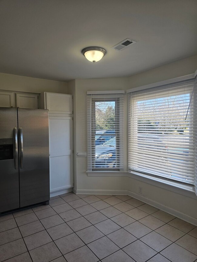 Photo - 304 Boerum Ct