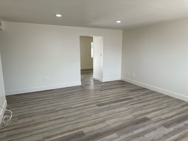 Photo - 1817 W Wood Dr