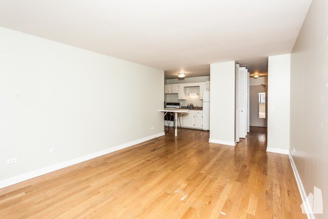 Photo - 607 W Wrightwood Ave Unit 305