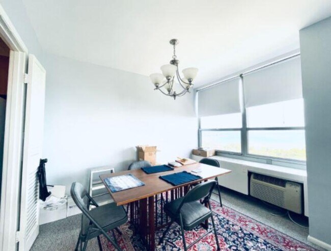 Photo - 2 bedroom in Chicago IL 60657 Unidad 1915