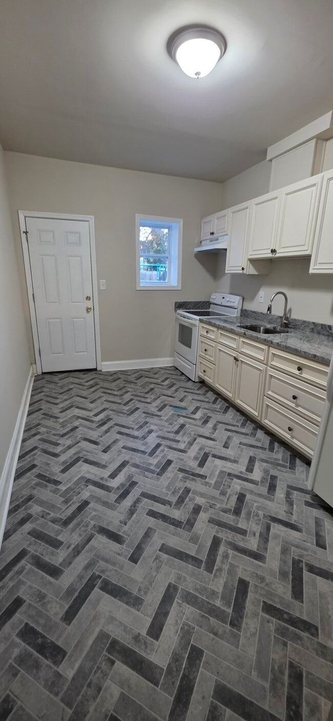 Photo - 2702 Greenmount Ave