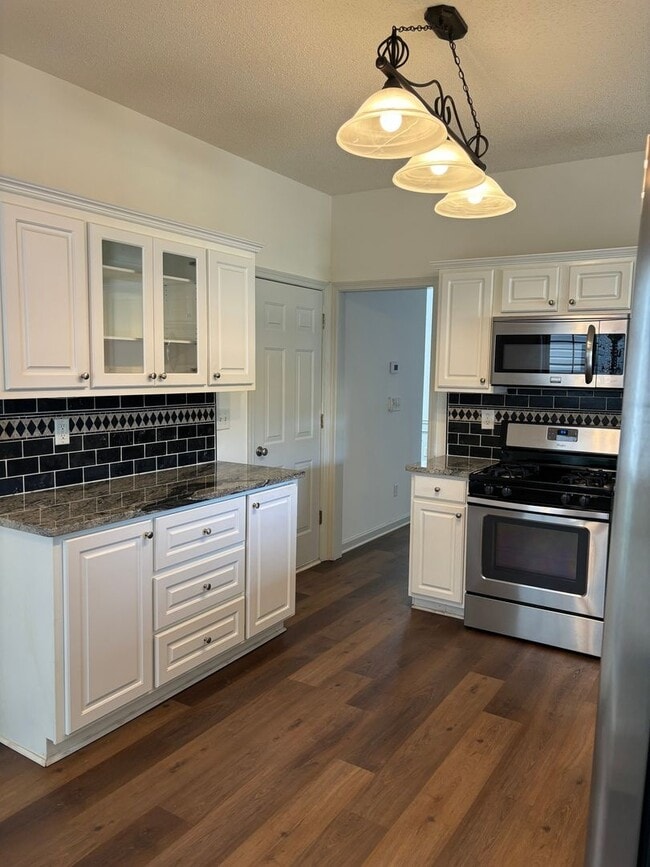 Photo - 1718 Bentridge Dr NW House