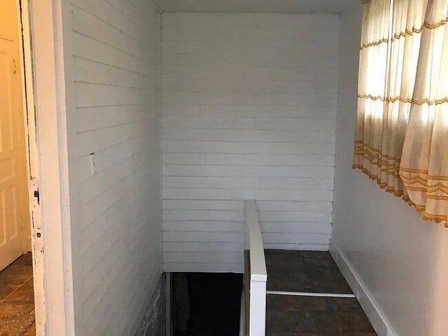 Photo - 429 Strong Ave