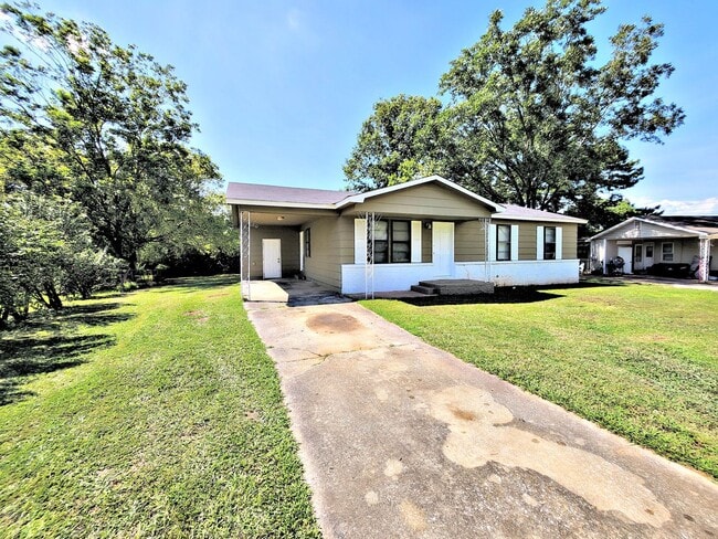 HOUSE FOR RENT - DECATUR - HOUSE FOR RENT - DECATUR