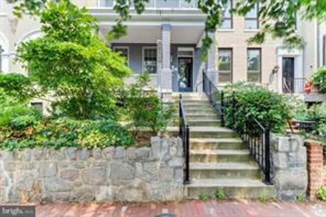 Building Photo - 1321 21st St NW Rental