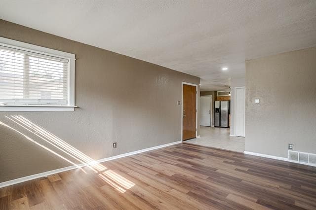 Photo - 204 Mildred Ln