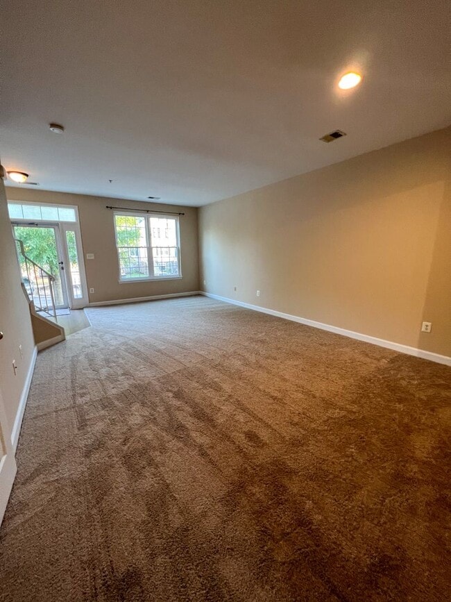 8646 Willow Leaf Ln