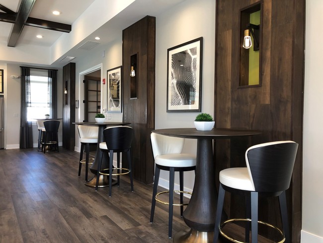 Photo - HoneyGo Run Apartments