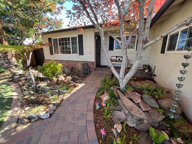 Photo - 4120 Pomona Way