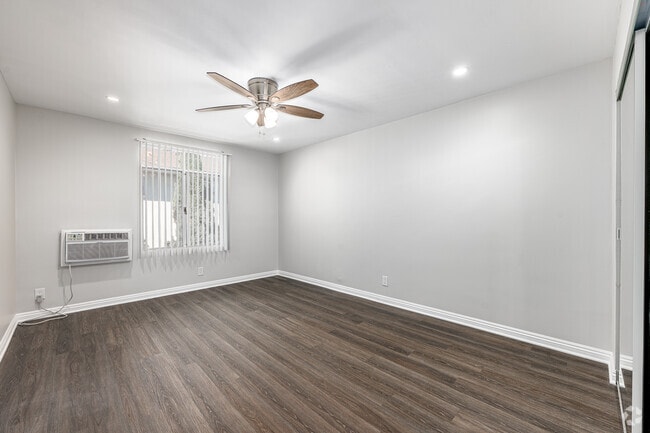 2BR, 1BA - 950SF - Primary Bedroom - French Court Apartments