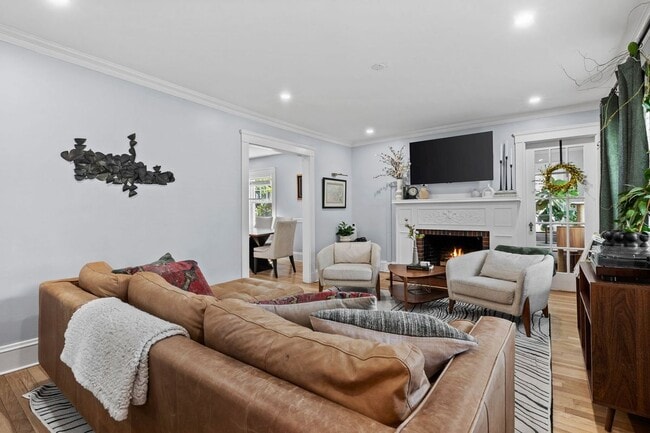 Photo - 11 Parkway Rd