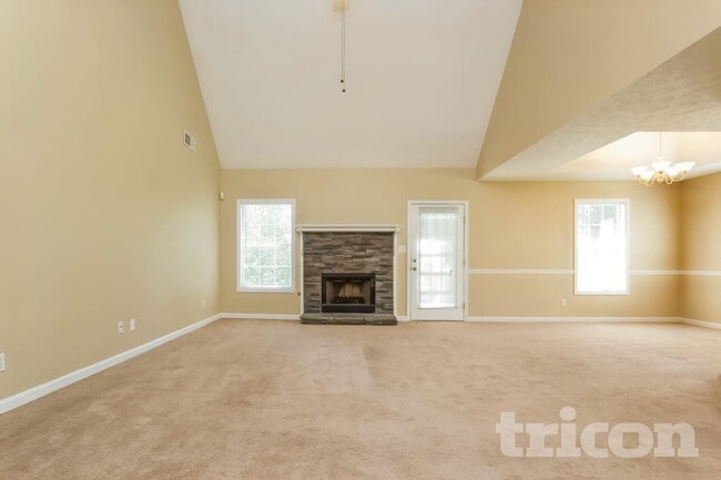 Photo - 200 Towler Dr