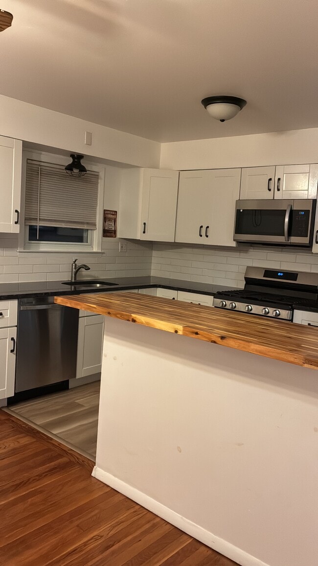 Photo - 147 Saint Joseph Blvd Unit 1
