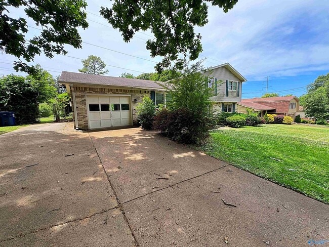 Photo - 11406 Crestfield Dr SE