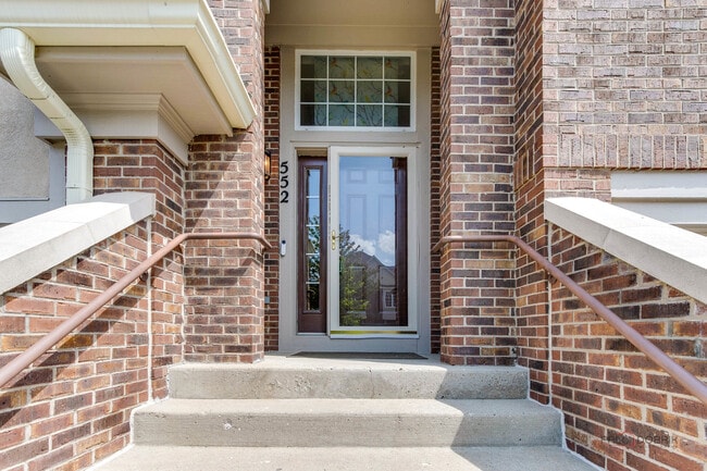 Photo - 552 Saddlebrook Ln