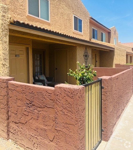 Building Photo - 3511 E Baseline Rd Unit Shadow Mountain Villas Rental