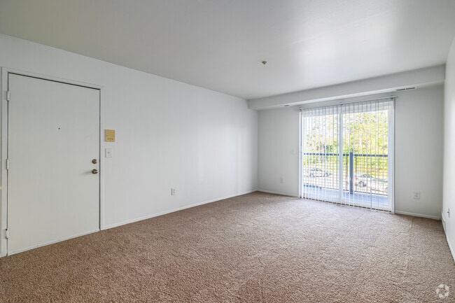 1BD, 1BA - 653SF