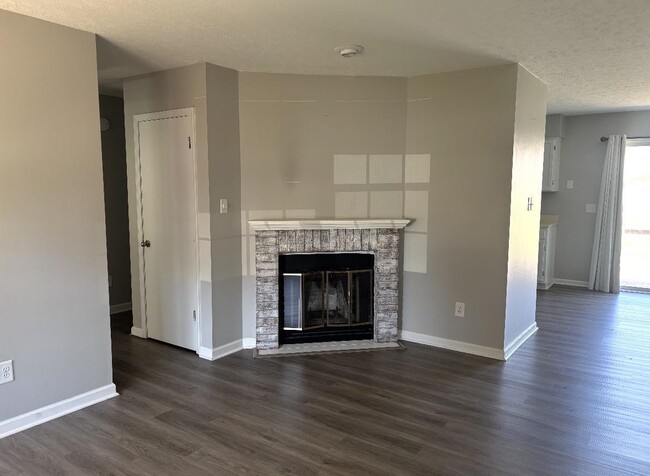 Photo - 3204 Timbermill Ave