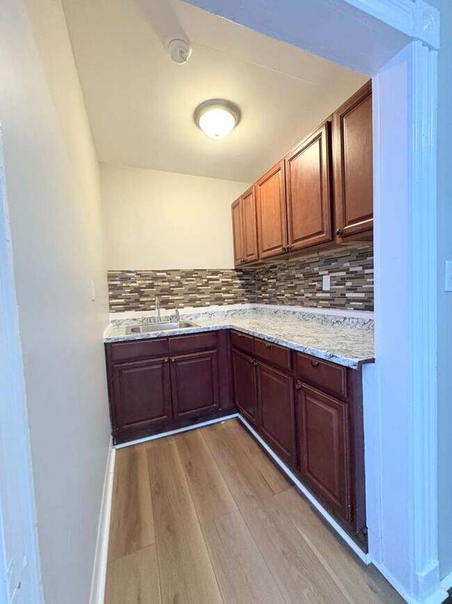 Photo - 552 Dixwell Ave Unit 1