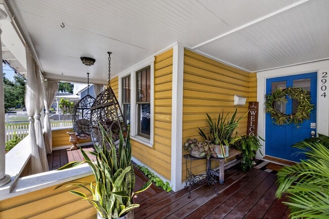 Photo - Stunning 4-bedroom home in Tampa! (Bonus room)