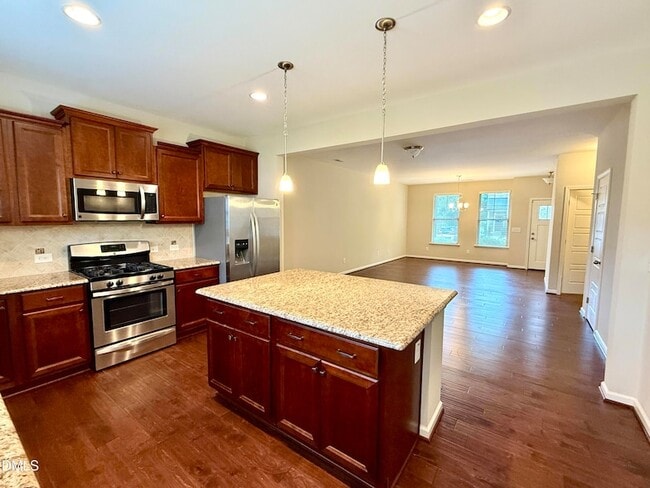 Photo - 1008 Midtowne Way