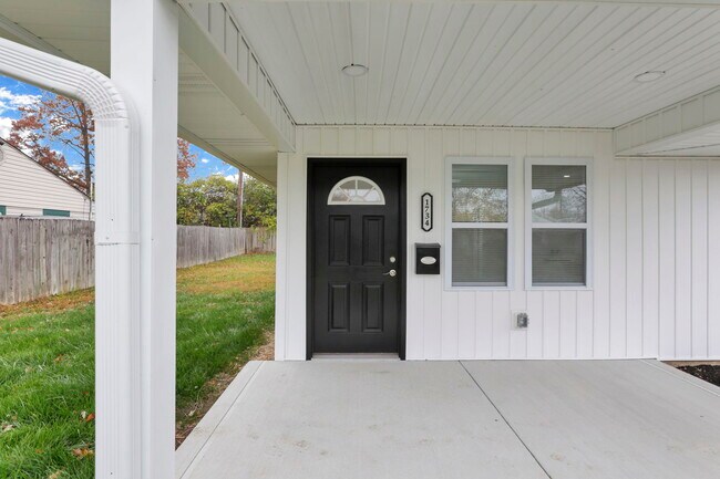 Photo - 1734 Eastfield Dr N