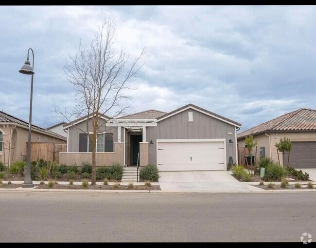 Building Photo - 4315 Oak Knl Rd Rental