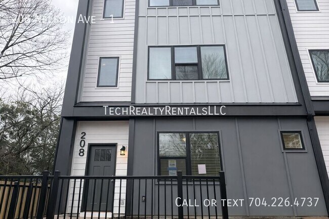 Photo - 208 Nelson Ave