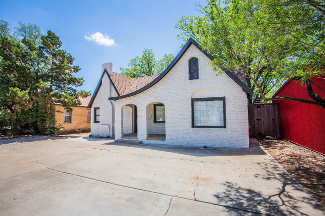 Photo - 2703 21st St Townhome