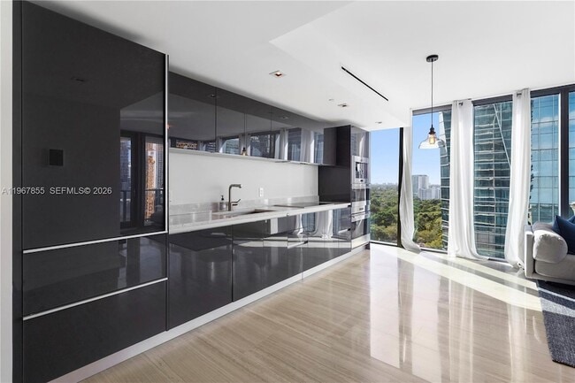 Photo - 1451 Brickell Ave Unit 1406