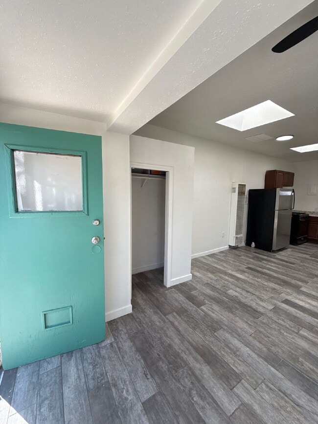 Photo - Hidden gem in Ridgecrest! Studio apartment! Move-in special!