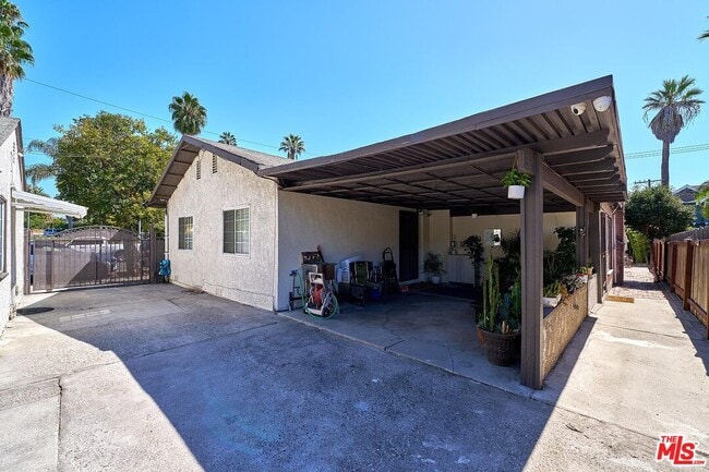 Photo - 1856 W 14th St