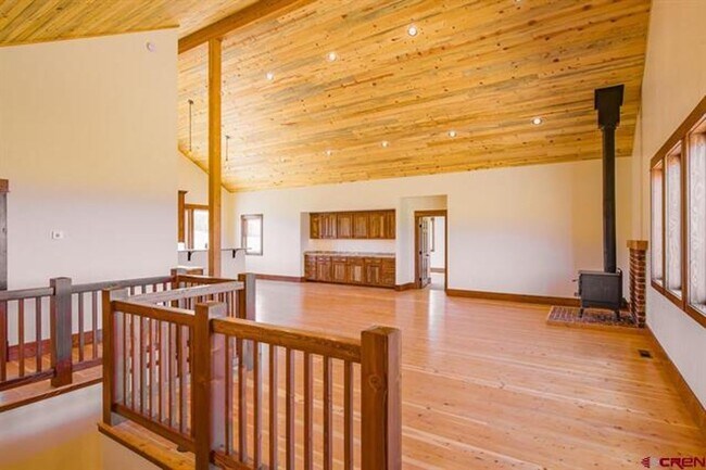 Photo - Off The Grid Rental