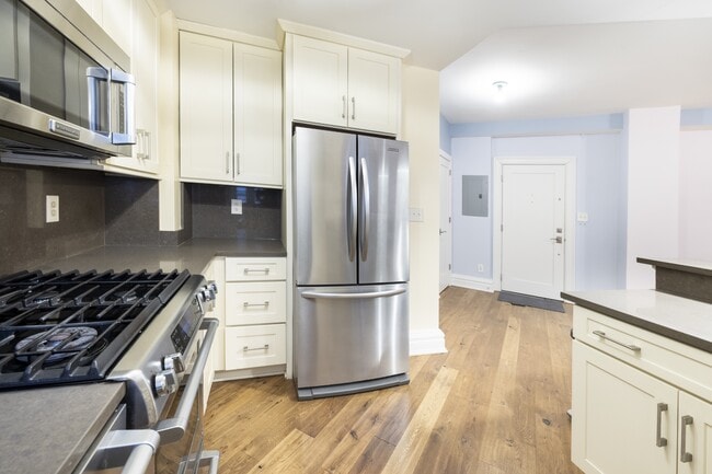 Photo - 1910 Kalorama Rd NW