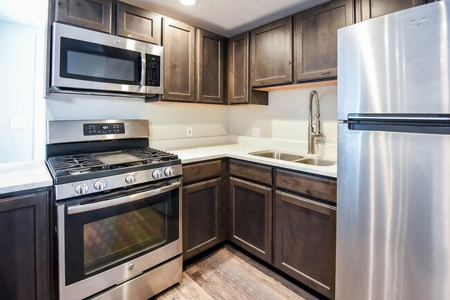 Photo - 951 Washington St Unit B5