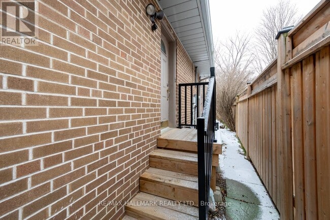 Photo - 3 Minorca Pl