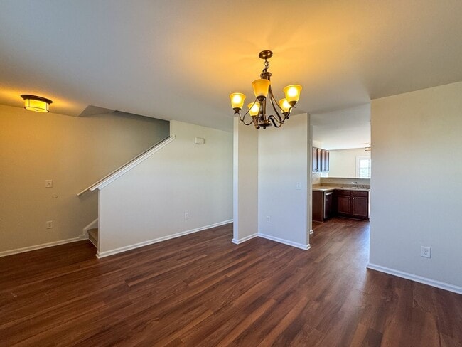 Photo - Lovely 5 Bed 3 Bath Home with Community Am...