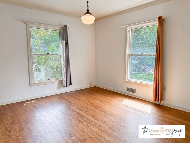 Photo - Maxwell Ave. Unidad 1