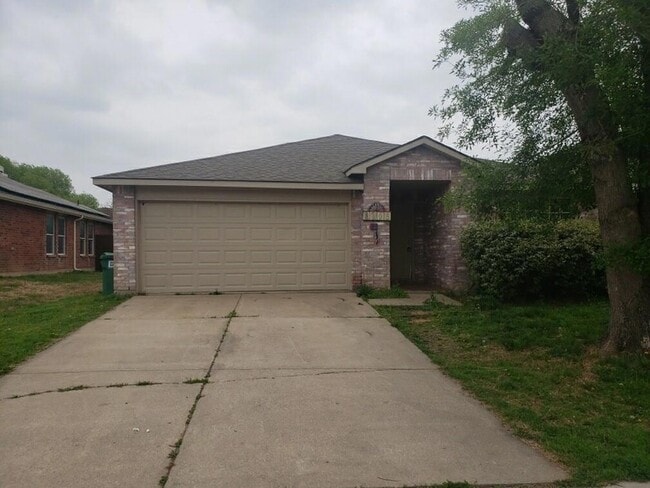 Photo - 8105 Canoe Ridge Ln House