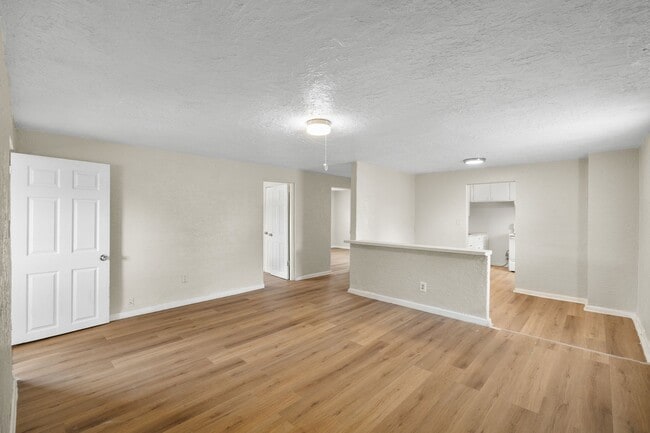 Photo - 1116 Upton Ct S Unit Upper