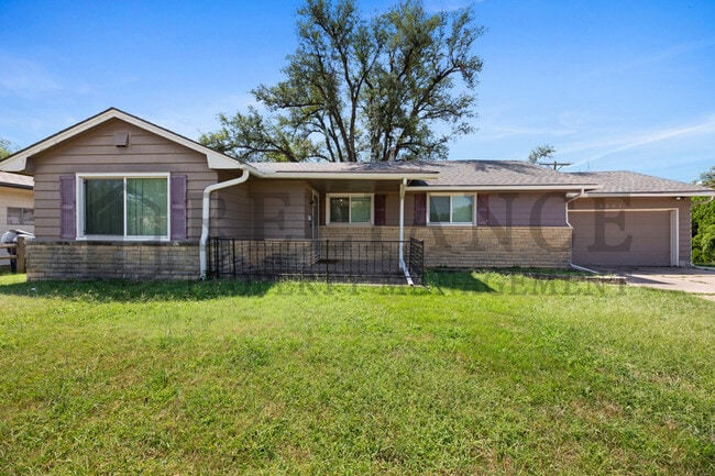 Building Photo - 8403 E Gilbert St Rental