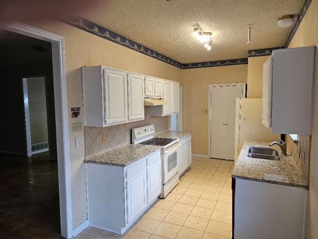 Photo - 4033 Coronado Dr