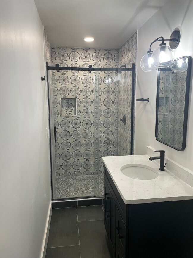 Photo - 116 Grenadier Dr