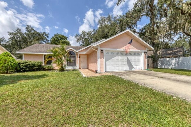 Building Photo - Gorgeous 3/2/2! Nice Neighborhood! Great Location!