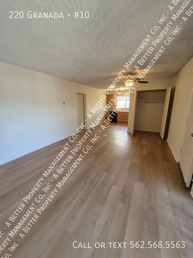 Building Photo - 220 Granada-#10 Unit #10