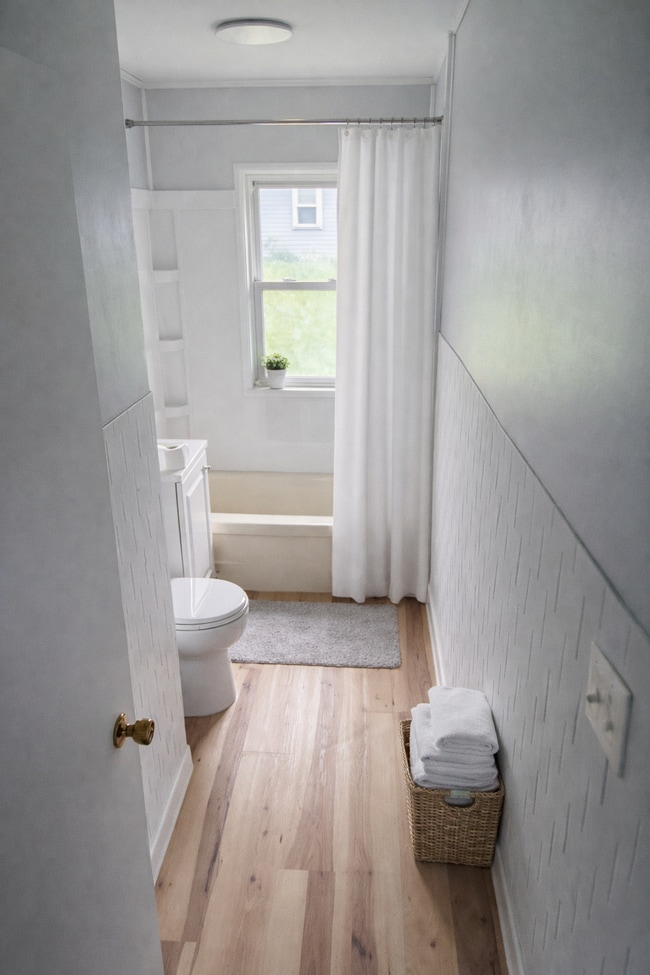 Photo - 4425 Kennett Ave