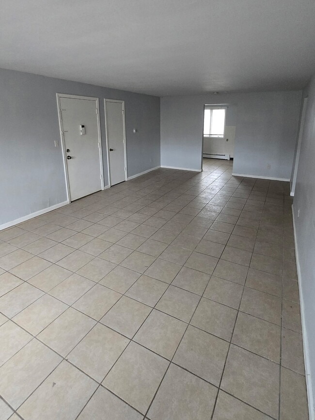 Photo - 8250 Southern Blvd