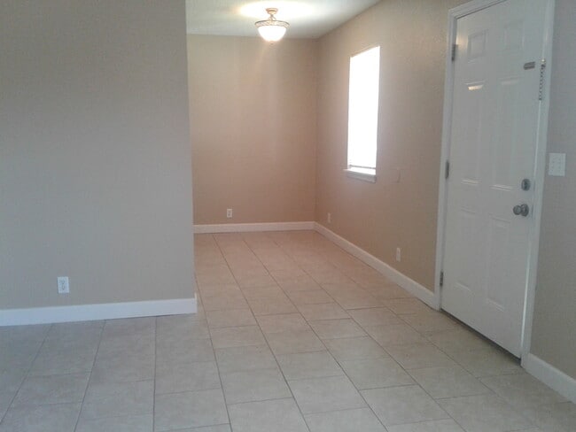 Photo - 279/281 Chris Drive Unit 279