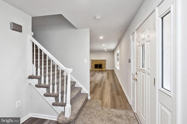 Photo - 14111 Willoughby Rd