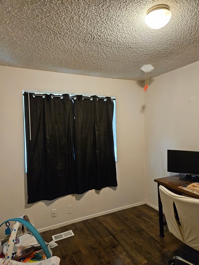 Photo - 5662 China Clay Dr